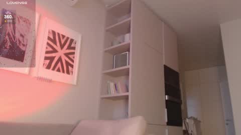 Hannah  welcome  online show from 15, 12, 2024