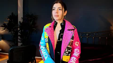 Maite online show from 25, 1, 2025