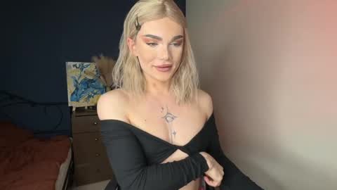 Sandra Muse online show from 5, 2, 2025