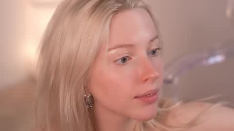 STELLA  Im here today online show from 10, 2, 2025