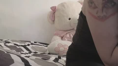 miagosling  NTMU  Dont forget follow me  online show from 19, 7, 2026