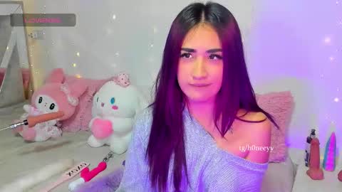    online show from 3, 10, 2025