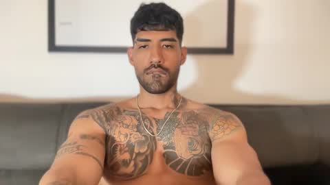 Snapshot of myke_esthetic chatting on 21, 1, 2025 Myke esthetic online show from 21, 1, 2025