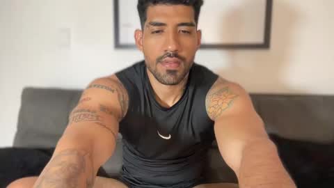 Snapshot of myke_esthetic chatting on 24, 1, 2025 Myke esthetic online show from 24, 1, 2025