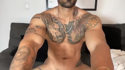 Snapshot of myke_esthetic chatting on 11, 2, 2025 Myke esthetic online show from 11, 2, 2025