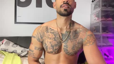 Snapshot of myke_esthetic chatting on 13, 10, 2025 Myke esthetic online show from 13, 10, 2025