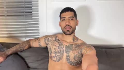 Snapshot of myke_esthetic chatting on 3, 2, 2026 Myke esthetic online show from 3, 2, 2026