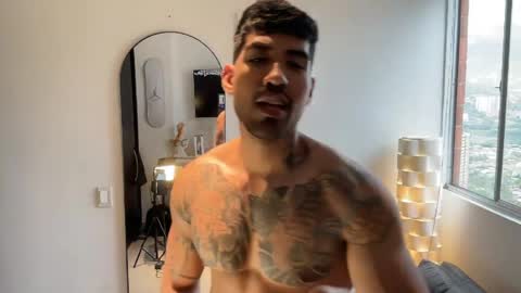 Myke esthetic online show from 15, 4, 2026