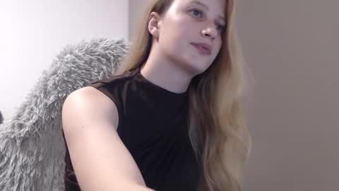 Snapshot of mysterygirl2023 chatting on 31, 3, 2026 Mystery Girl online show from 31, 3, 2026