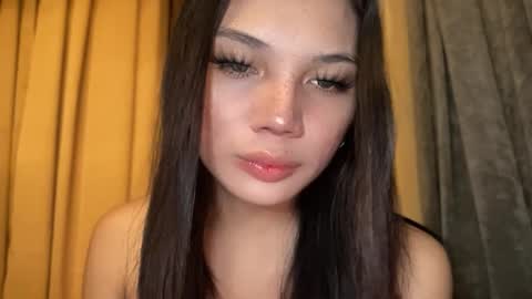 UR GIRL NEXTDOOR online show from 17, 1, 2026