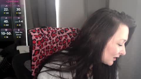 Snapshot of mysticmuse94 chatting on 6, 3, 2025 MysticMuse online show from 6, 3, 2025