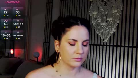 Angeline online show from 23, 5, 2026
