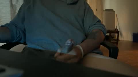 Snapshot of n1_ca chatting on 5, 10, 2025 n1_ca online show from 5, 10, 2025