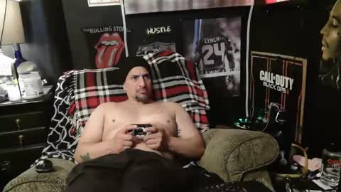 Snapshot of n3v3rpanic1 chatting on 17, 12, 2024 SnackPants online show from 17, 12, 2024