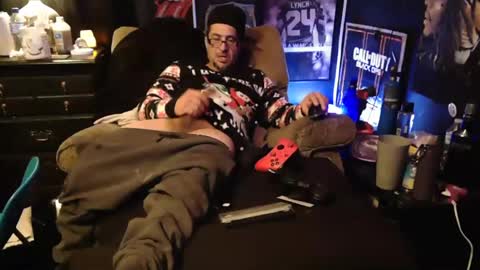 Snapshot of n3v3rpanic1 chatting on 26, 12, 2024 SnackPants online show from 26, 12, 2024