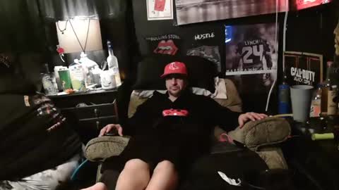 Snapshot of n3v3rpanic1 chatting on 5, 1, 2025 SnackPants online show from 5, 1, 2025