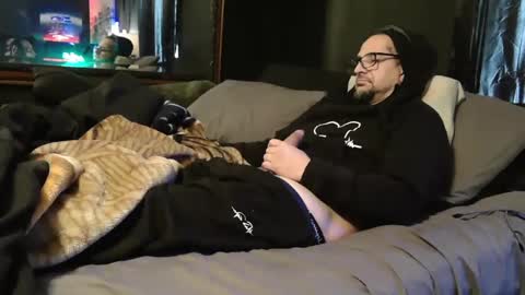 Snapshot of n3v3rpanic1 chatting on 30, 1, 2025 SnackPants online show from 30, 1, 2025