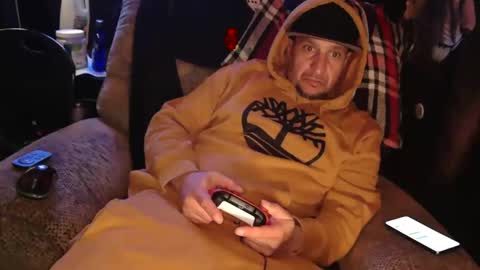 Snapshot of n3v3rpanic1 chatting on 27, 2, 2025 SnackPants online show from 27, 2, 2025