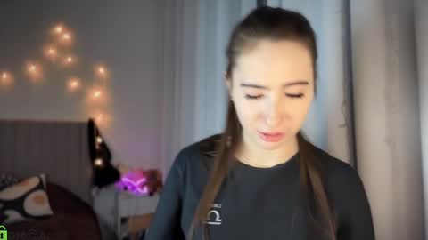 Snapshot of nabi_kiotaa chatting on 4, 3, 2025 Nabi online show from 4, 3, 2025