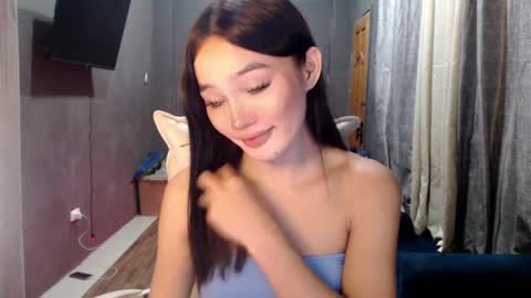 nadiestar online show from 7, 3, 2025