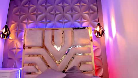 Snapshot of nahia_low chatting on 4, 1, 2025  Valeria  online show from 4, 1, 2025