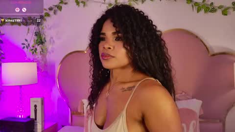 NahiaraReina  online show from 27, 5, 2026