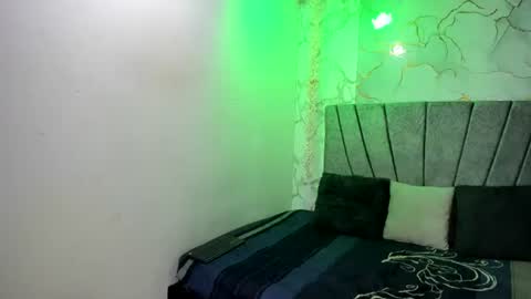 nahomi_hot2002 online show from 9, 8, 2026