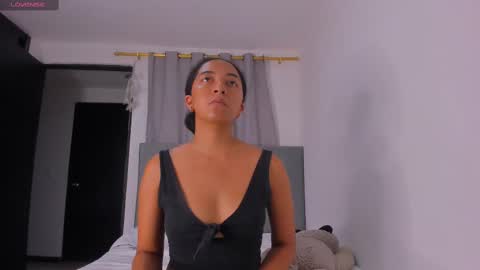 Snapshot of nahomi_miller_ chatting on 25, 2, 2025 Laura online show from 25, 2, 2025