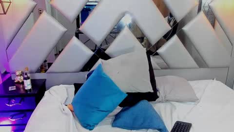 Snapshot of nahomii_hill chatting on 1, 3, 2025 Nahomi online show from 1, 3, 2025