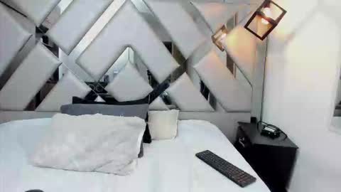 Nahomi  online show from 17, 3, 2026