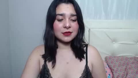 Nahomy online show from 13, 12, 2024