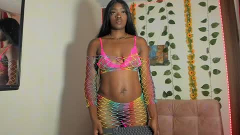 Snapshot of nahomy_smiiths chatting on 21, 5, 2026 Nahomy online show from 21, 5, 2026