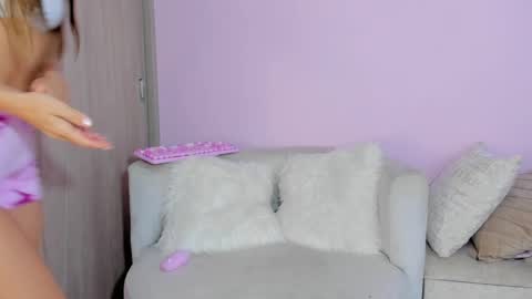 Snapshot of naileea chatting on 25, 1, 2025 online show from 25, 1, 2025