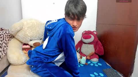 Snapshot of naim_theking chatting on 1, 3, 2026 N A I M T H E K I N G online show from 1, 3, 2026