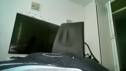 Snapshot of naimando353223 chatting on 15, 11, 2025 naimando353223 online show from 15, 11, 2025