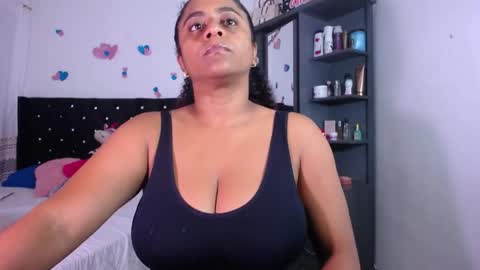 Snapshot of nairovi_cherry chatting on 27, 5, 2026 Nairovy online show from 27, 5, 2026