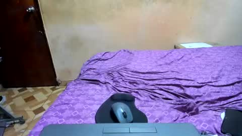 nakedlima online show from 30, 7, 2026