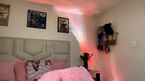 Snapshot of namithompson chatting on 24, 9, 2025 NamiThompson online show from 24, 9, 2025