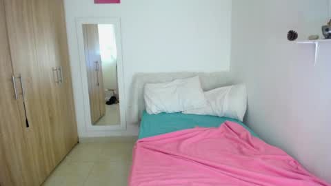 Snapshot of nanami_20 chatting on 8, 9, 2025 samantha online show from 8, 9, 2025