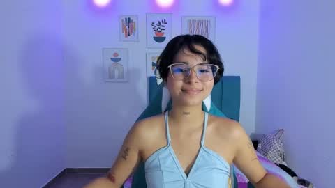 Snapshot of nanami_owo chatting on 3, 10, 2025 nanami_owo online show from 3, 10, 2025