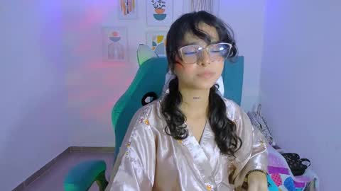 Snapshot of nanami_owo chatting on 6, 10, 2025 nanami_owo online show from 6, 10, 2025