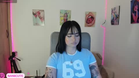 Snapshot of naniicute chatting on 19, 2, 2025 ELLA online show from 19, 2, 2025