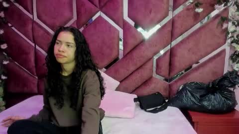 Snapshot of nanis_james15 chatting on 16, 4, 2026 nanis james15 online show from 16, 4, 2026