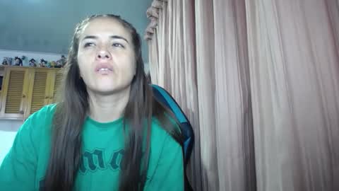 Snapshot of nanna_yoshi chatting on 6, 10, 2025 nanna yoshi online show from 6, 10, 2025