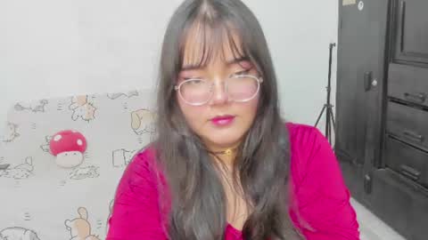 Snapshot of naoko_uwu chatting on 16, 6, 2026 Naoko online show from 16, 6, 2026