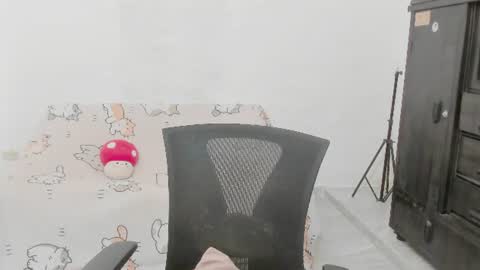 Snapshot of naoko_uwu chatting on 18, 6, 2026 Naoko online show from 18, 6, 2026