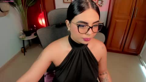 naomi_aniston online show from 22, 5, 2026