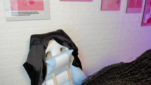 Naomi online show from 18, 3, 2026