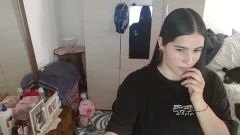 naomi_d online show from 2, 5, 2026