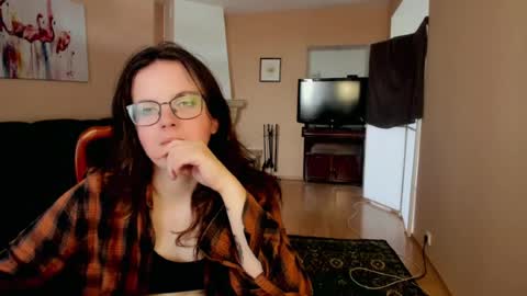 Snapshot of naomi_di chatting on 14, 7, 2026 naomi_di online show from 14, 7, 2026